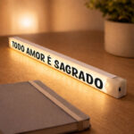 Frase Iluminada de Presença - Todo Amor é Sagrado - Imagem 3